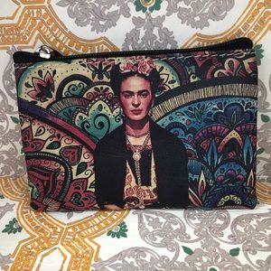 Women’s Frida print Coin purse.